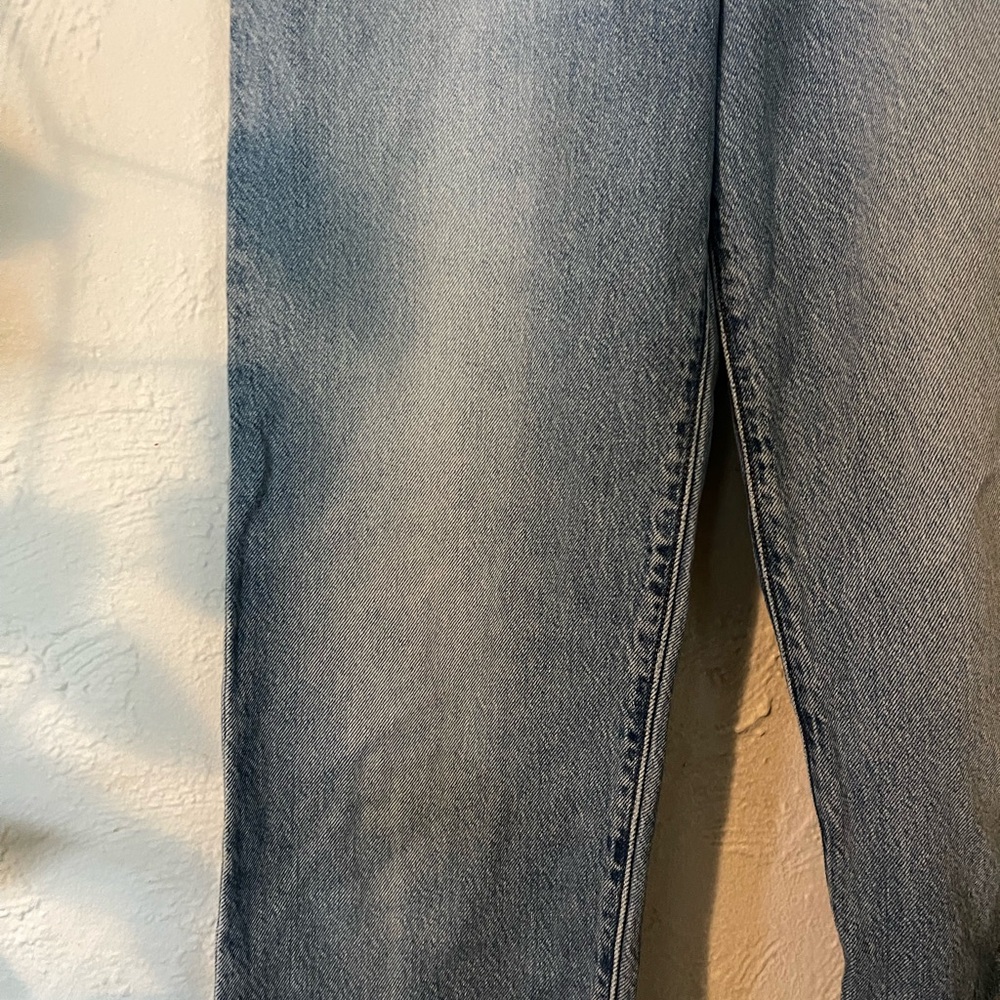Levi’s Ribcage Straight Classic Blue Denim Jeans - Picture 2 of 7
